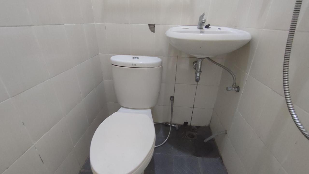 Superstar Residence Tomohon Redpartner Esterno foto